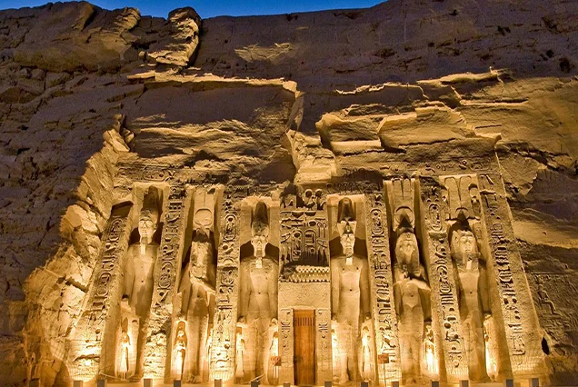 Spedizione privata di 2 giorni dal Cairo ad Assuan in aereo