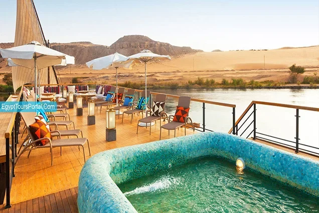 Tour di 10 giorni – Cairo e crociera sul Nilo da Luxor, deserto e piramidi
