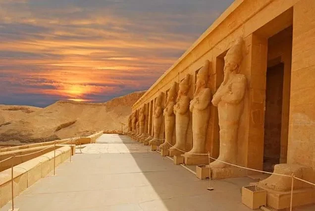Escursione dal Cairo alla Valle dei Re
