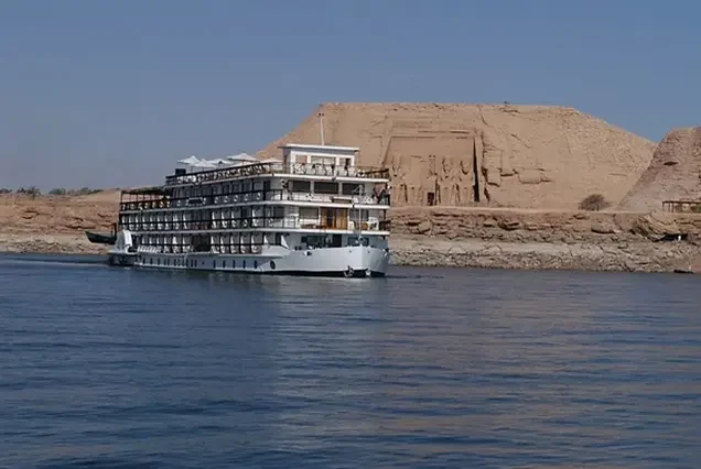 Crociera sul Lago Nasser MS Eugenie – 4 giorni da Assuan ad Abu Simbel