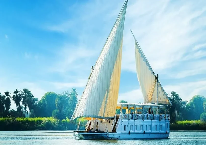 Amoura Dahabiya – crociera di 4 giorni: Assuan–Luxor
