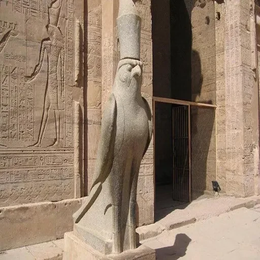 Crociera di lusso di 4 giorni sul Nilo con Abu Simbel e mongolfiera