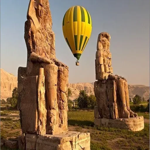 Crociera di lusso di 4 giorni sul Nilo con Abu Simbel e mongolfiera
