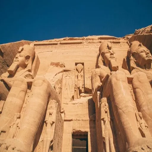 Crociera premium di 4 giorni da Assuan a Luxor con escursione ad Abu Simbel
