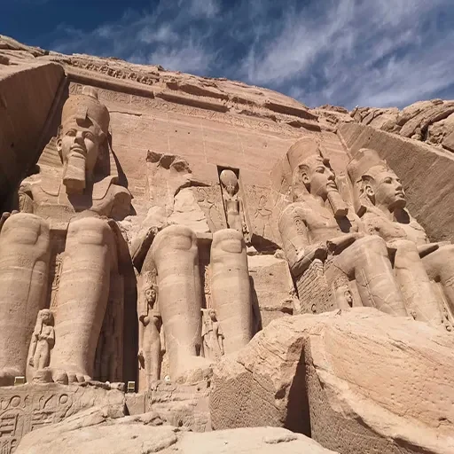 Bus confortevole andata e ritorno tra Assuan e Abu Simbel