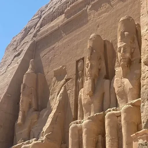 Escursione privata di un giorno da Assuan ad Abu Simbel con egittologo