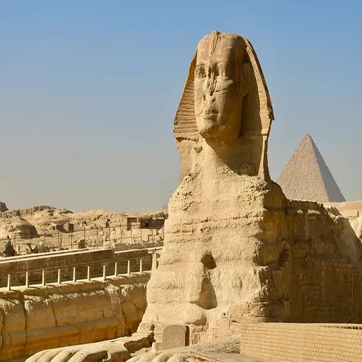 Tour privato della civiltà egizia – Piramidi di Giza, GEM e NMEC