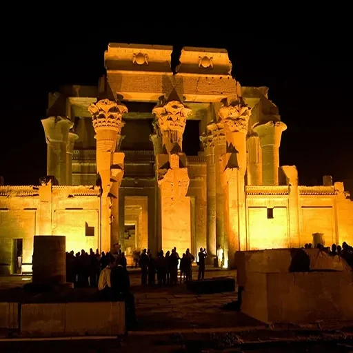 Tour privato premium a Kom Ombo e al Tempio di Edfu