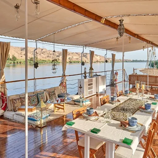 Lazuli Karnak Dahabiya – crociera sul Nilo di 4 giorni : Assuan–Luxor