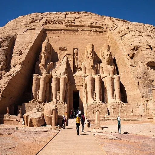 Escursione privata di un giorno da Luxor ad Abu Simbel con guida esperta