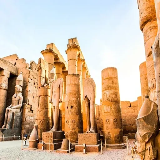 Crociera di lusso di 4 giorni sul Nilo: Luxor–Assuan con Abu Simbel