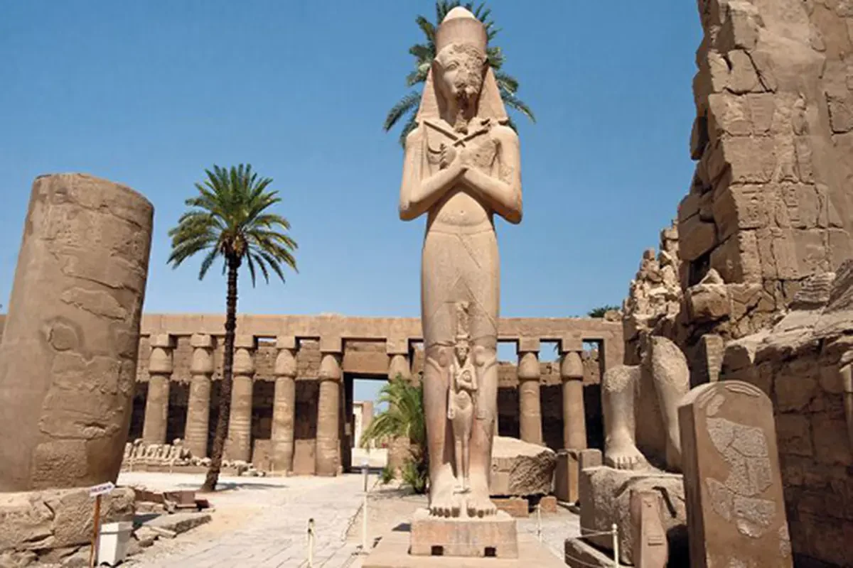 Escursione privata premium da Assuan a Luxor in auto