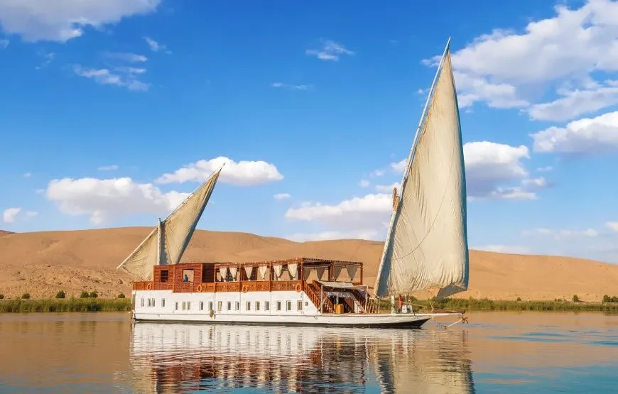 Royal Cleopatra Dahabiya – crociera sul Nilo di 5 giorni : Luxor–Assuan