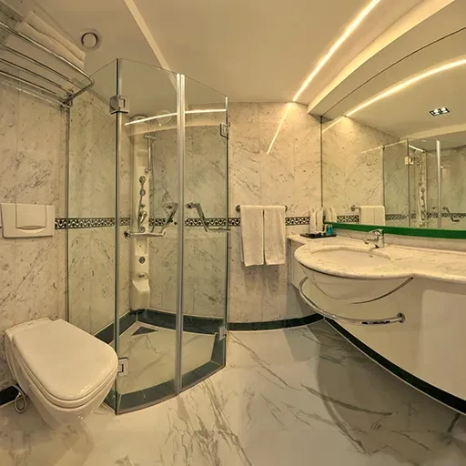 Royal Ruby II – crociera sul Nilo di 4 giorni : Assuan–Luxor