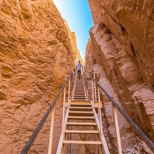 Tour premium della Valle dei Re dal Cairo in aereo