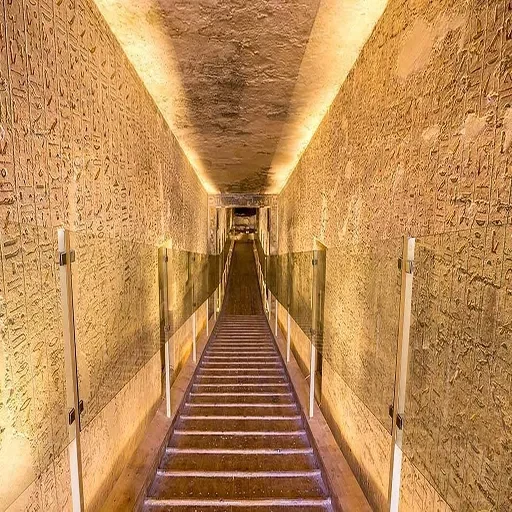 Tour premium della Valle dei Re dal Cairo in aereo