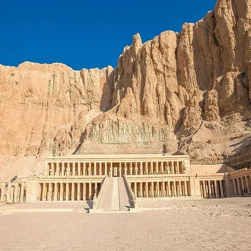 Tour premium della Valle dei Re dal Cairo in aereo
