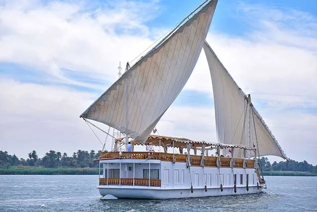 Dahabiya Roman