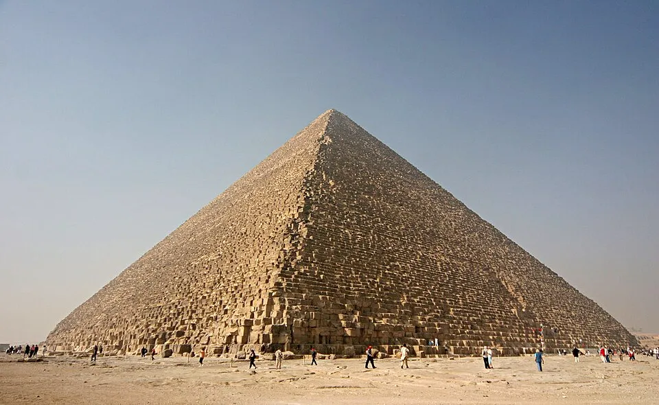 Scalo al Cairo – Piramidi e Museo Egizio