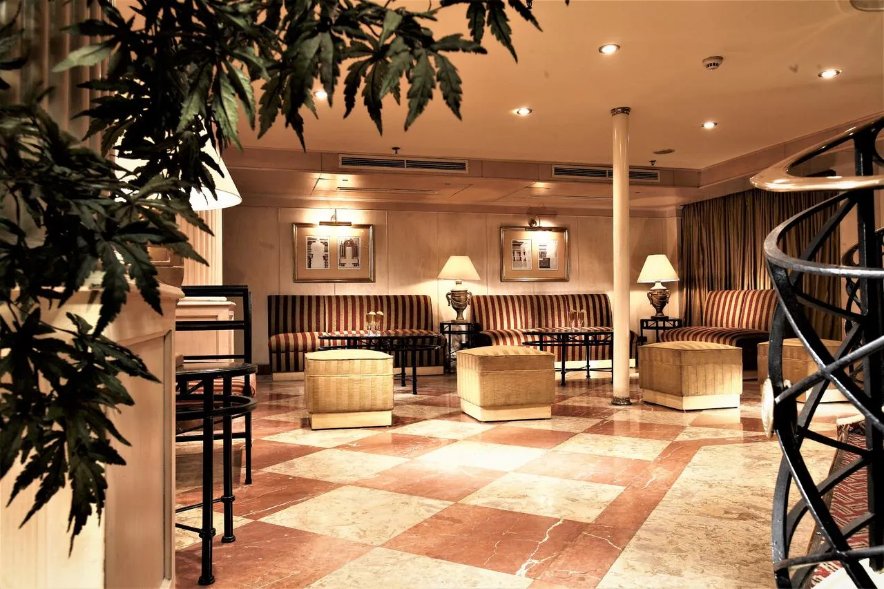 Jaz Crown Jewel – crociera sul Nilo di 4 giorni : Assuan–Luxor