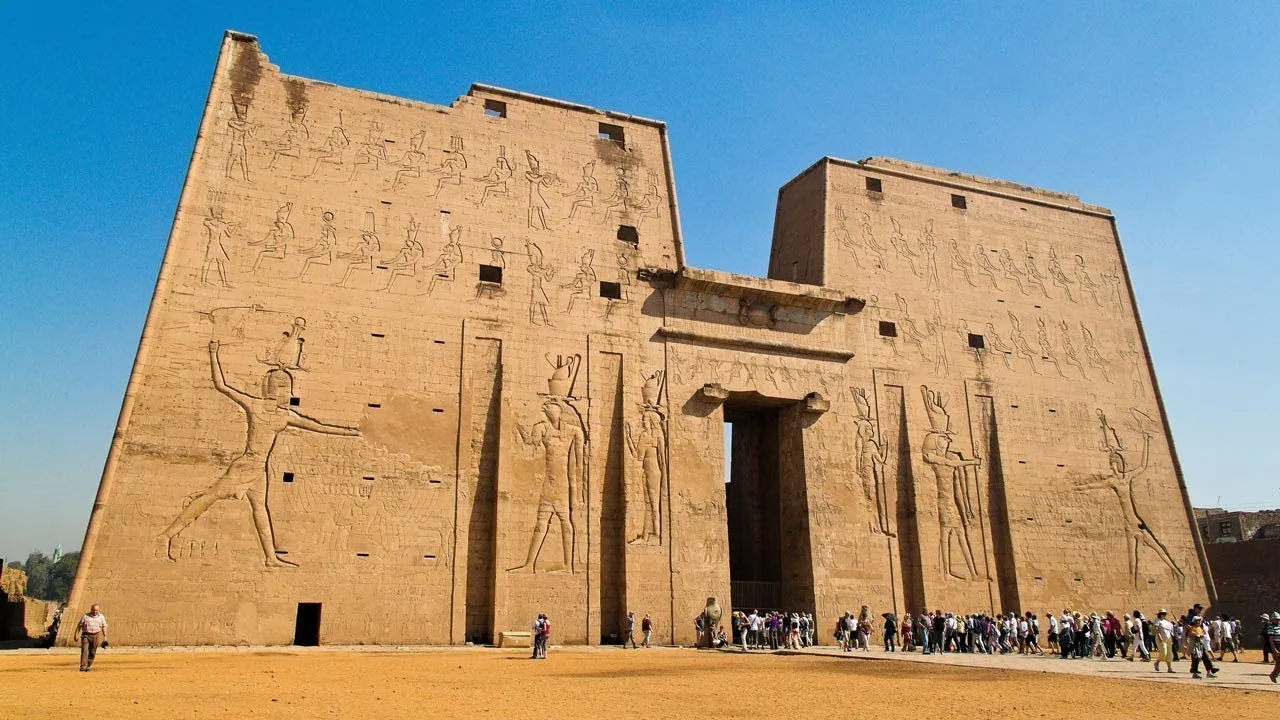 MS Semiramis II – crociera sul Nilo di 4 giorni : Assuan–Luxor
